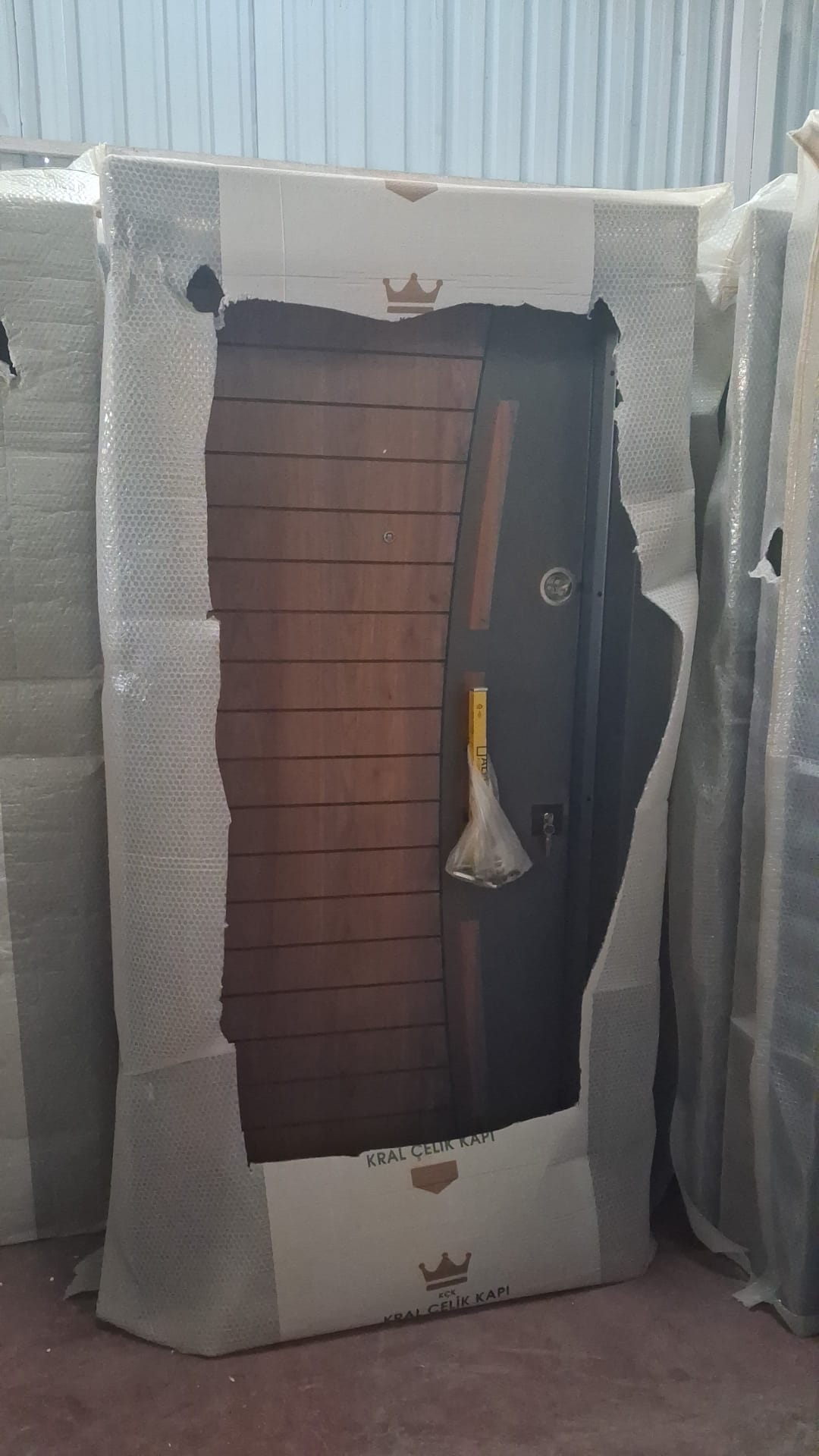 Burhaniye Şahdoor Çelik Kapı